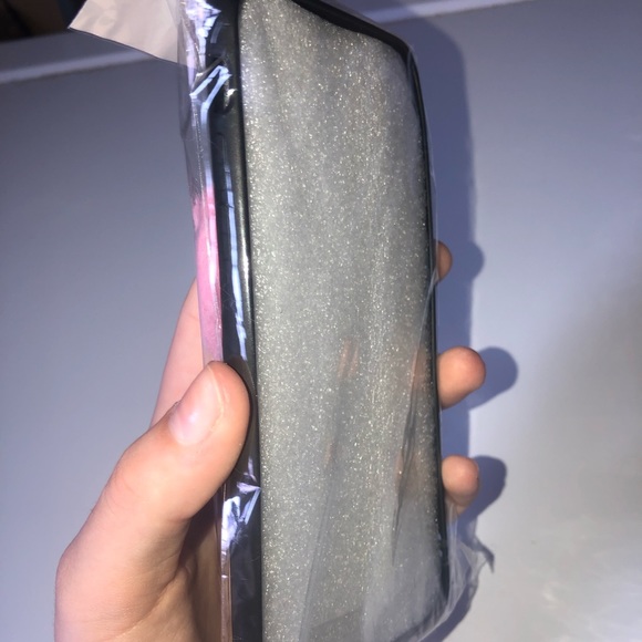 Phone case - Picture 2 of 2